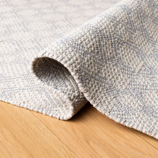 Safavieh Klc-Cotton Kilim 5'-0" x 8'-0" Rug in Silver / Ivory