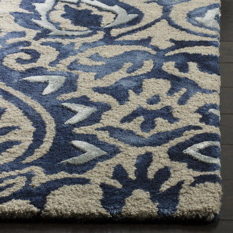 Safavieh Dip Dye 5'-0" x 8'-0" Rug in Royal Blue / Beige