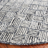 Safavieh Micro-Loop 5'-0" x 5'-0" Rug in Dark Grey / Ivory