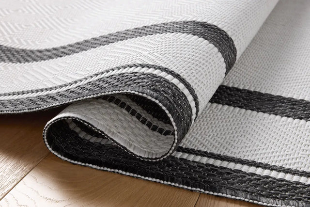Loloi Easton ESN-11 Onyx / Ivory Rug - pile height