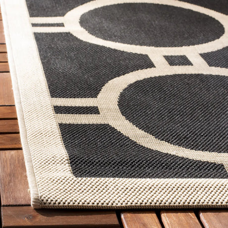 Safavieh Courtyard 4'-0" x 5'-7" Rug in Black / Beige