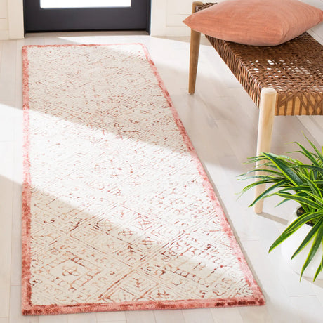 Safavieh Glamour 2'-3" x 8'-0" Rug in Pink / Ivory