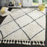 Safavieh Casablanca 5'-0" x 8'-0" Rug in Ivory / Grey