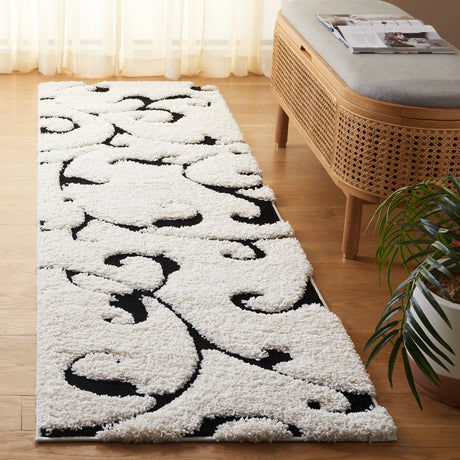 Safavieh Florida Shag 2'-3" x 8'-0" Rug in Ivory / Black