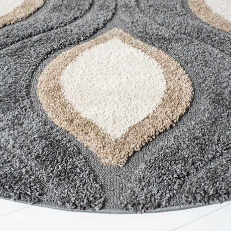 Safavieh Florida Shag 6'-7" x 6'-7" Rug in Grey / Ivory
