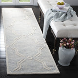 Safavieh Cambridge 2'-6" x 8'-0" Rug in Light Grey / Ivory