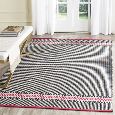 Safavieh Montauk 5'-0" x 7'-0" Rug in Light Pink / Multi