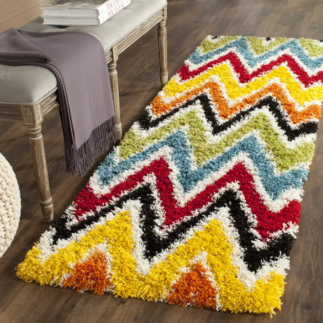 Safavieh Sgk-Shag Kids 2'-3" x 7'-0" Rug in Ivory / Multi