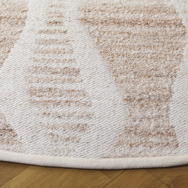 Safavieh Sahara 6'-0" x 6'-0" Rug in Natural / Ivory