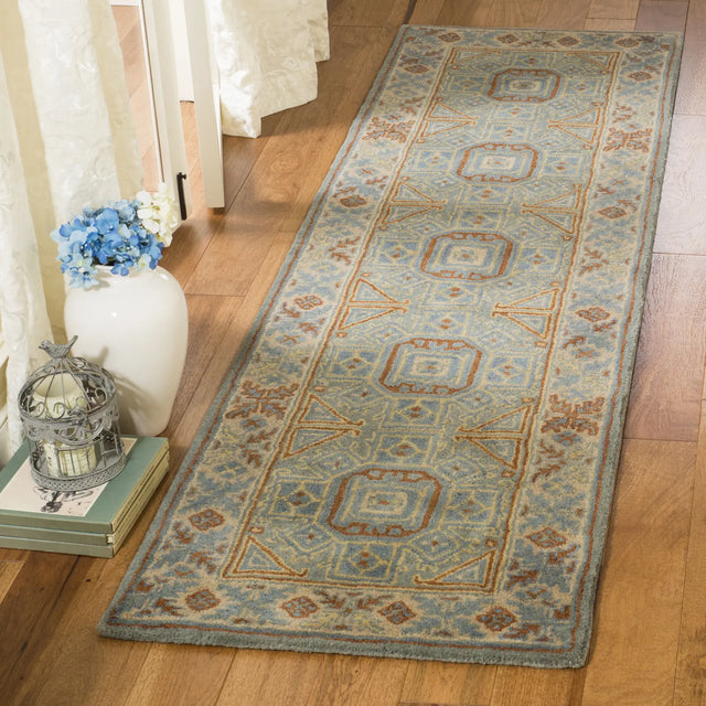 Safavieh Heritage 2'-3" x 8'-0" Rug in Blue / Beige