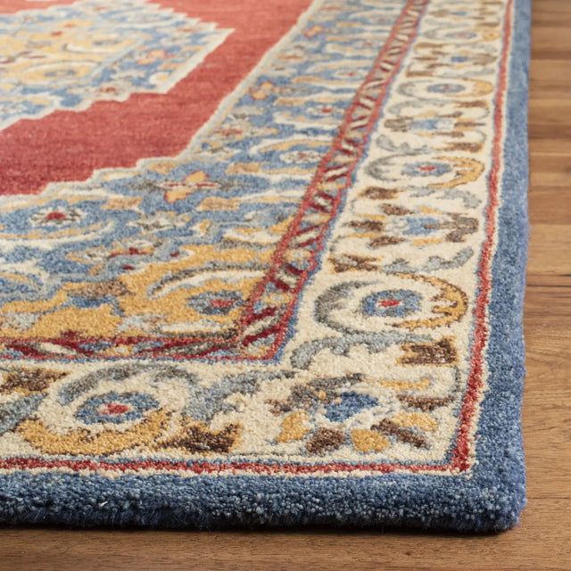 Safavieh Antiquity 4'-0" x 6'-0" Rug in Blue / Red