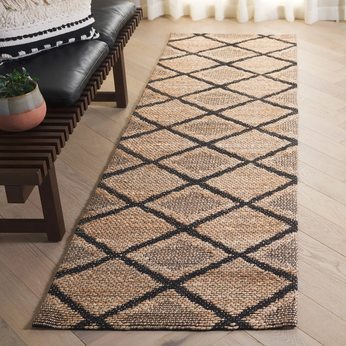 Safavieh Natural Fiber 2'-3" x 8'-0" Rug in Natural / Black