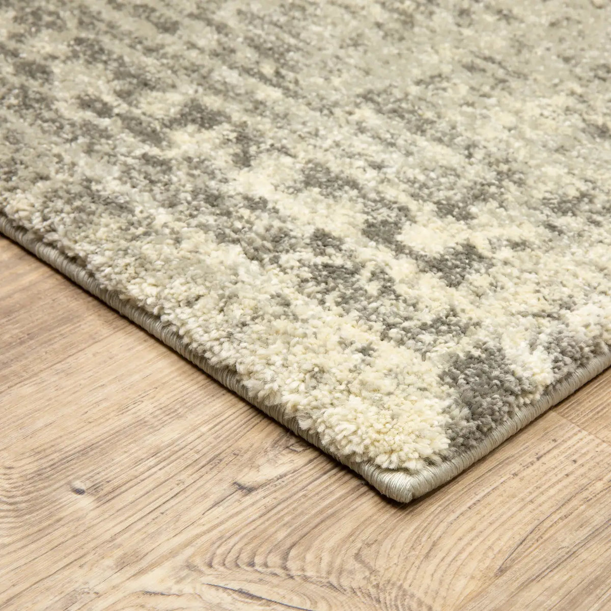 Oriental Weavers Sphinx Astor 1806Q Beige/ Grey Rugs - corner detail