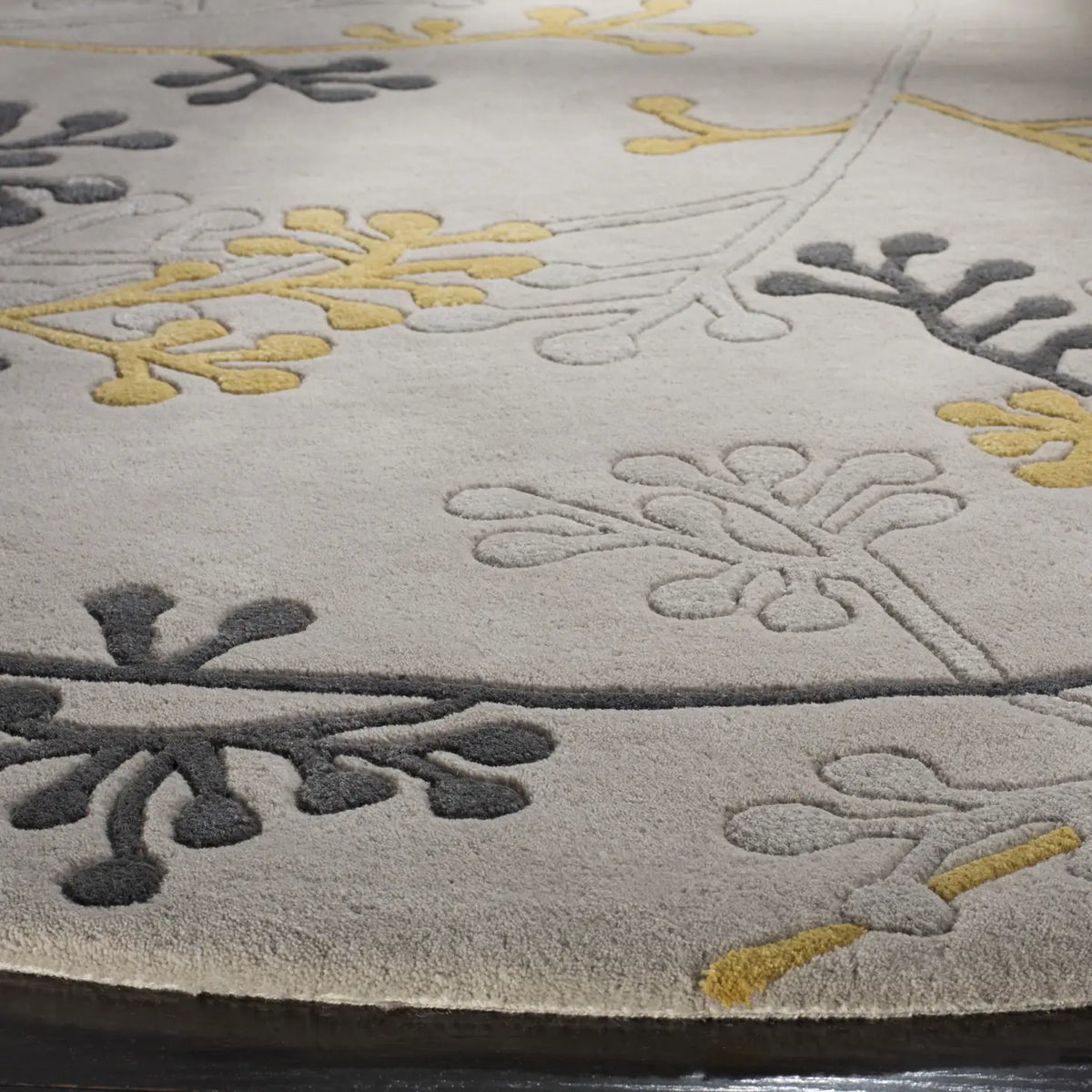 Safavieh Soho 6'-0" x 6'-0" Rug in Grey