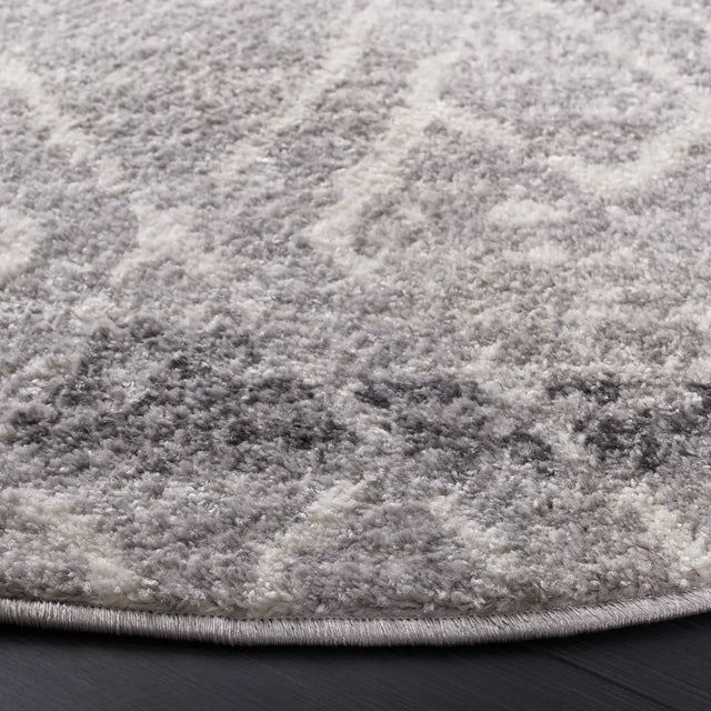 Safavieh Adirondack 6'-0" x 6'-0" Rug in Silver / Ivory