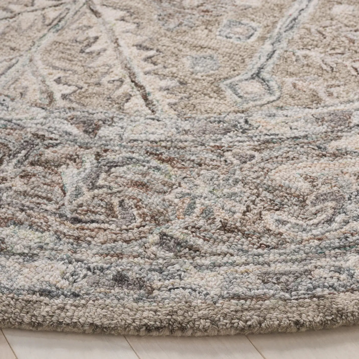 Safavieh Metro 6'-0" x 6'-0" Rug in Grey / Ivory