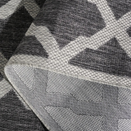 Safavieh Beach House 4'-0" x 6'-0" Rug in Charcoal / Grey