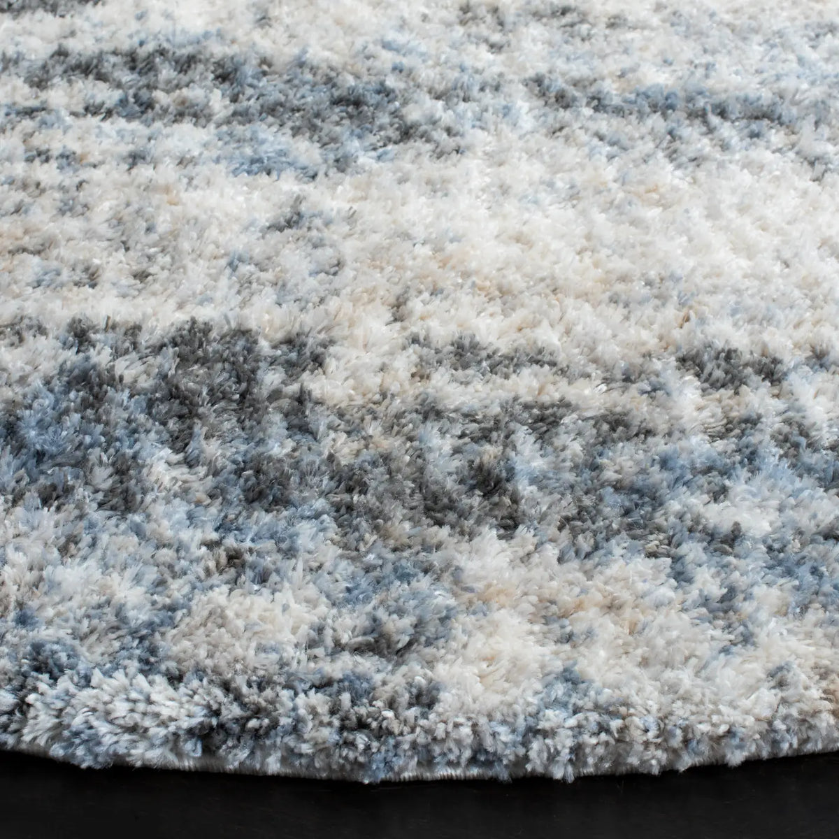 Safavieh Berber Shag 200 6'-7" x 6'-7" Rug in Ivory / Charcoal