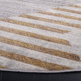 Safavieh Palma 5'-3" x 5'-3" Rug in Beige / Light Grey