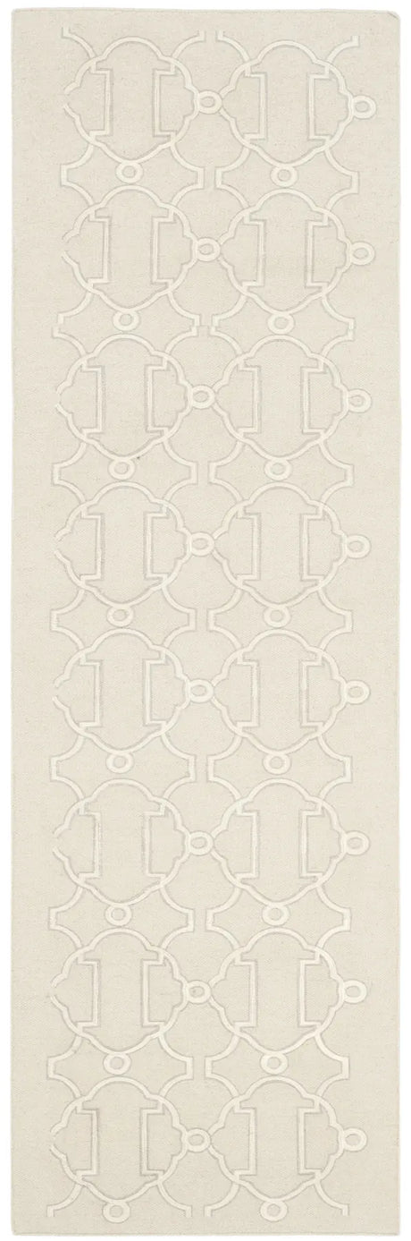 Safavieh Dhurries 2'-6" x 8'-0" Rug in Beige
