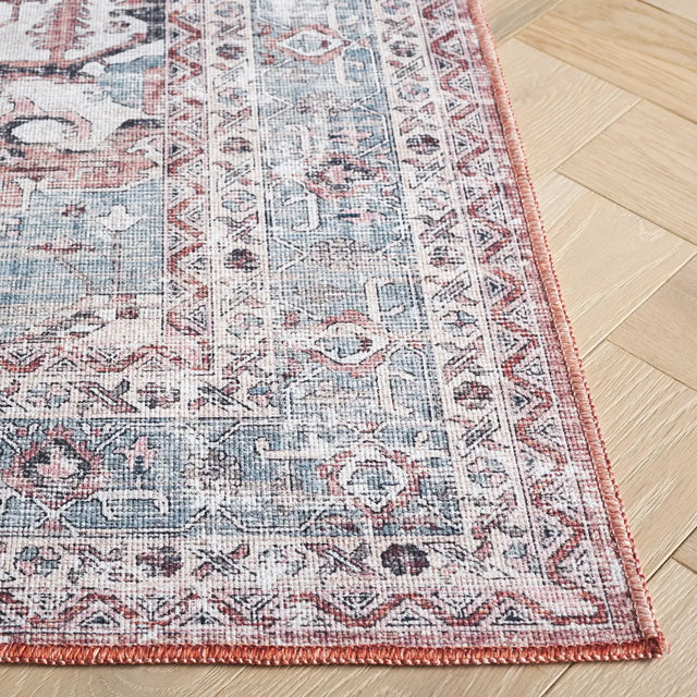 Safavieh Vintage Heriz 800 5'-3" x 7'-6" Rug in Blue / Red