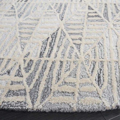 Safavieh Ebony 6'-0" x 6'-0" Rug in Grey / Ivory