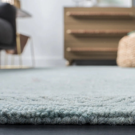 Safavieh Ikat 4'-0" x 6'-0" Rug in Aqua