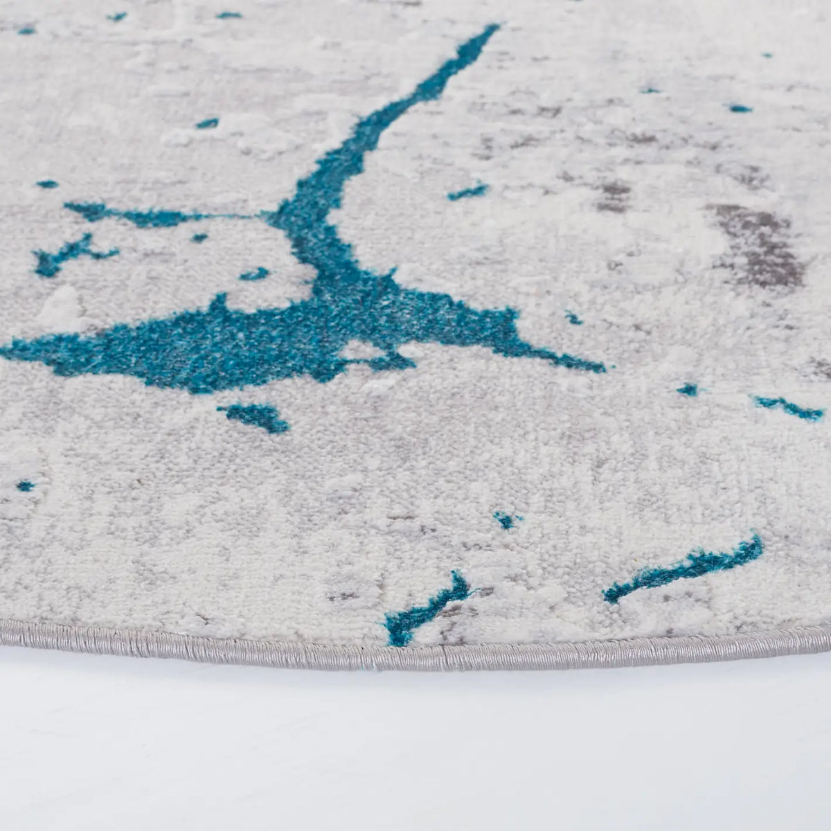 Safavieh Amelia 6'-7" x 6'-7" Rug in Grey / Aqua