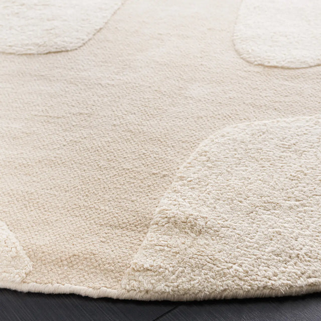 Safavieh Casablanca 6'-0" x 6'-0" Rug in Ivory