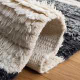 Safavieh Kenya 5'-0" x 8'-0" Rug in Ivory / Grey