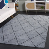 Safavieh Metro 4'-0" x 6'-0" Rug in Grey / Charcoal