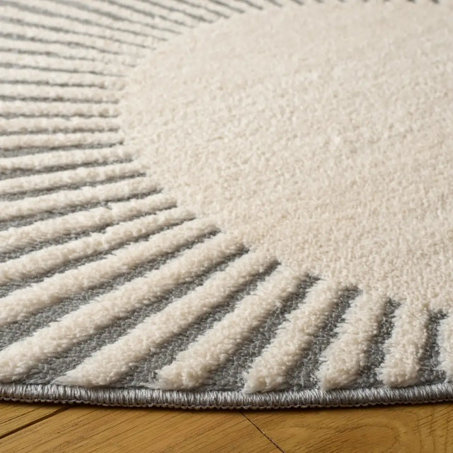 Safavieh Versailles 6'-0" x 6'-0" Rug in Grey / Beige