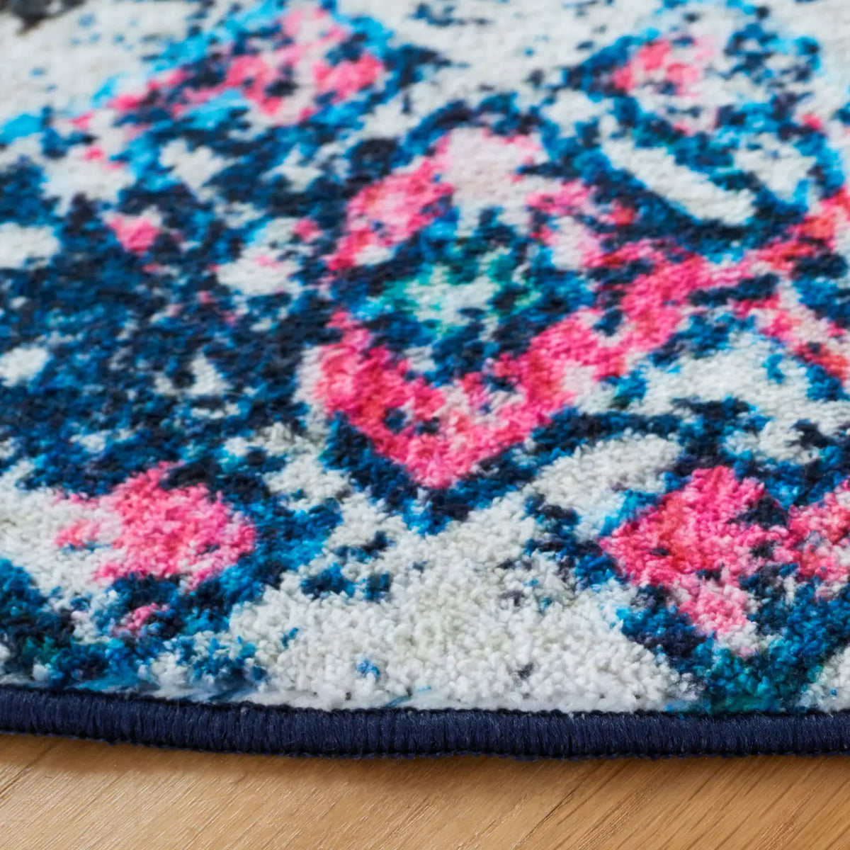 Safavieh Riviera 6'-7" x 6'-7" Rug in Navy / Light Blue