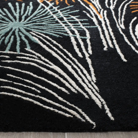 Safavieh Soho 3'-6" x 5'-6" Rug in Black / Multi