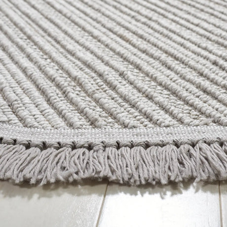 Safavieh Camden 5'-3" x 5'-3" Rug in Grey