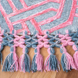 Safavieh Sahara 6'-0" x 6'-0" Rug in Pink / Grey