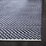 Safavieh Boston 4'-0" x 6'-0" Rug in Navy