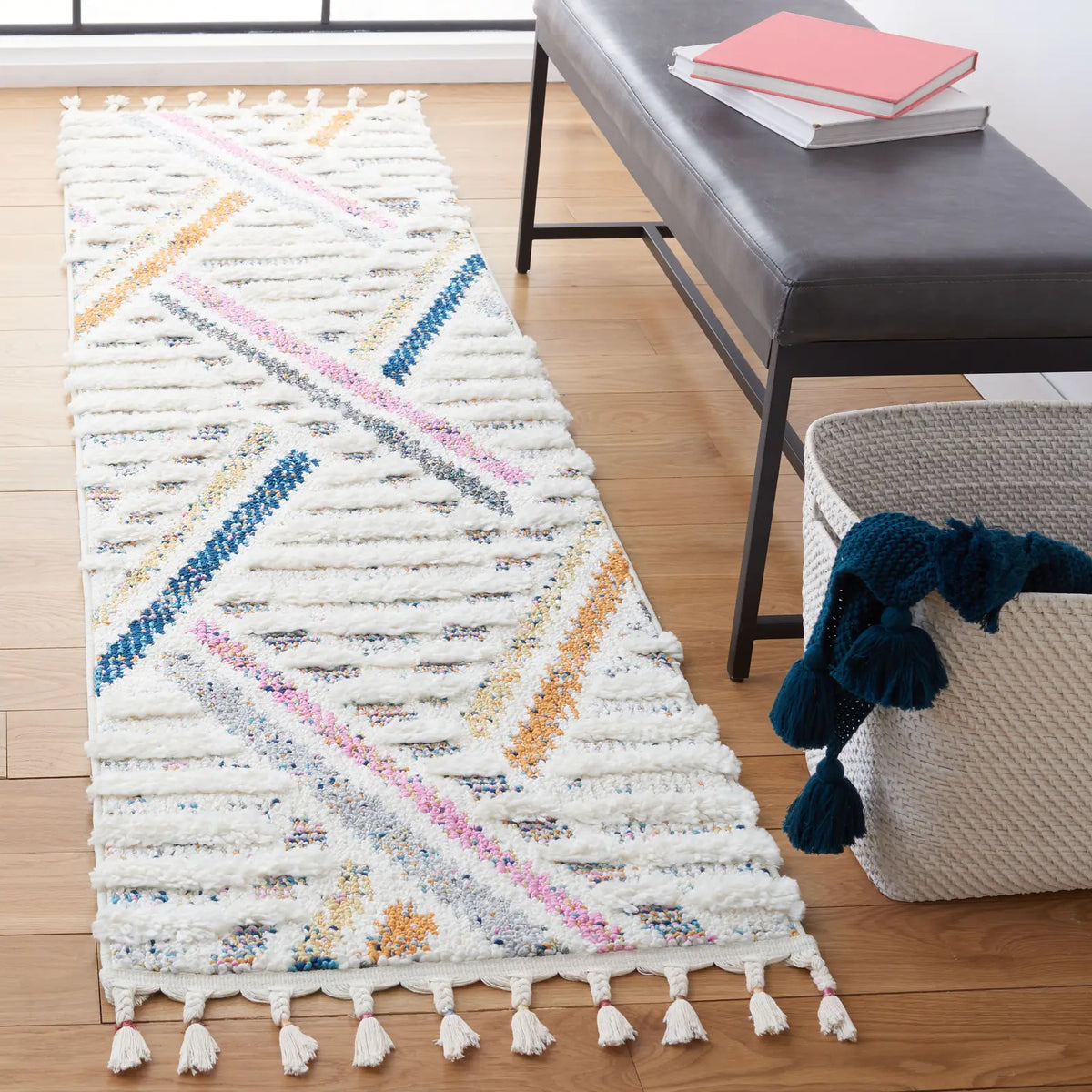 Safavieh Moroccan Fringe Shag 2'-2" x 8'-0" Rug in Ivory / Grey