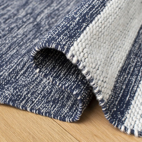 Safavieh Striped Kilim 4'-0" x 6'-0" Rug in Navy / Ivory