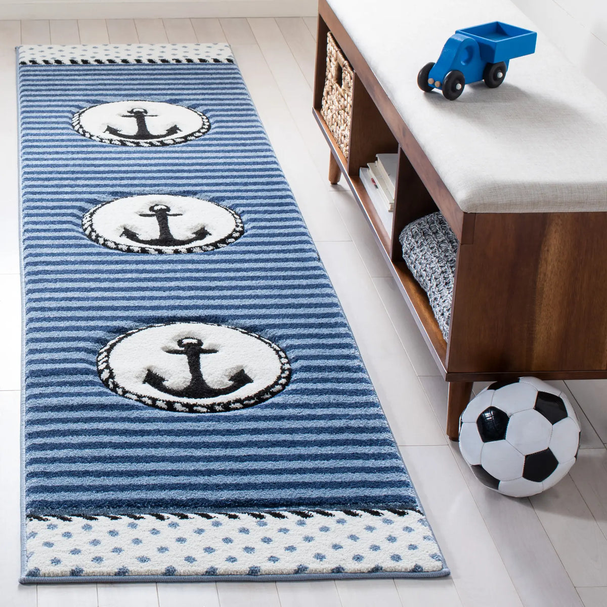 Safavieh Carousel Kids 100 2'-3" x 6'-0" Rug in Navy / Ivory