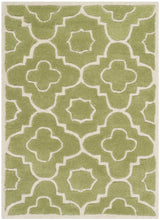 Safavieh Chatham 2'-0" x 3'-0" Rug in Green / Ivory
