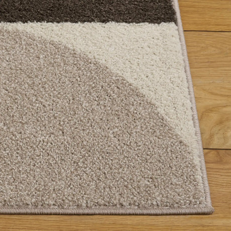 Safavieh Adirondack 4'-0" x 6'-0" Rug in Beige / Green