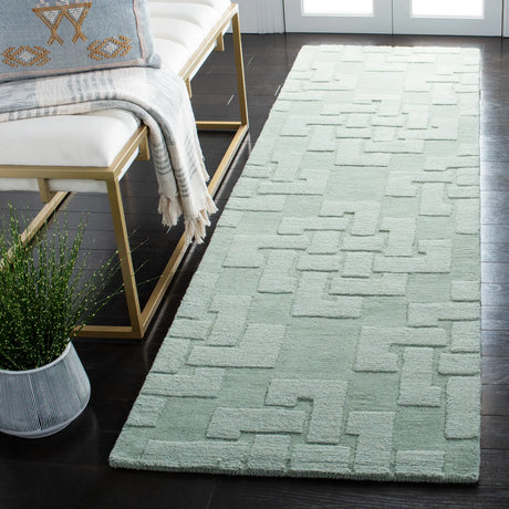 Safavieh Martha Stewart 2'-3" x 8'-0" Rug in Sea Anemone