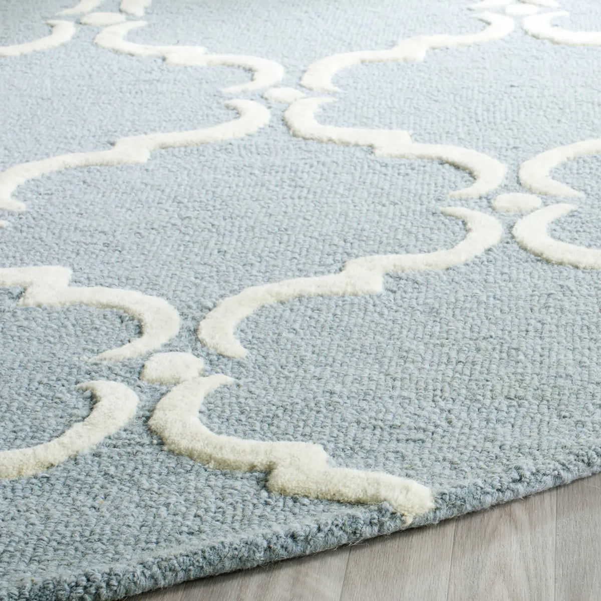 Safavieh Cambridge 6'-0" x 6'-0" Rug in Blue / Ivory
