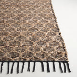Safavieh Cape Cod 4'-0" x 6'-0" Rug in Black / Natural