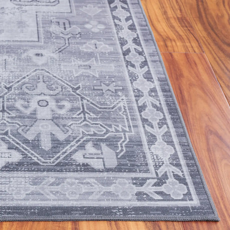 Safavieh Tucson 4'-0" x 6'-0" Rug in Grey / Light Grey