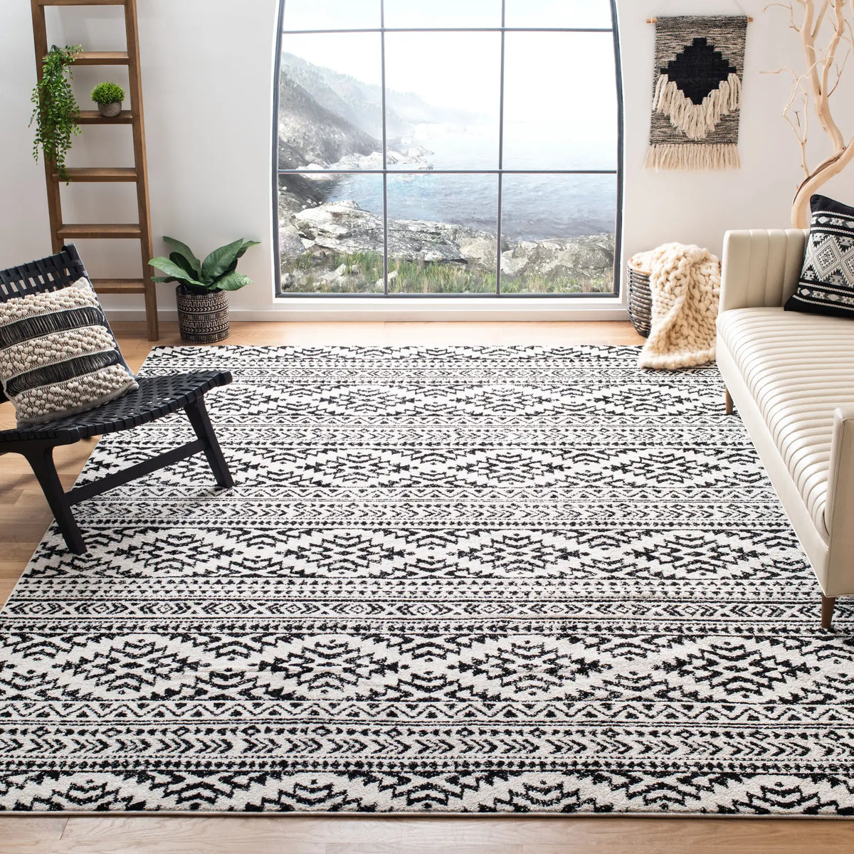 Safavieh Tulum 10'-0" x 13'-0" Rug in Ivory / Black