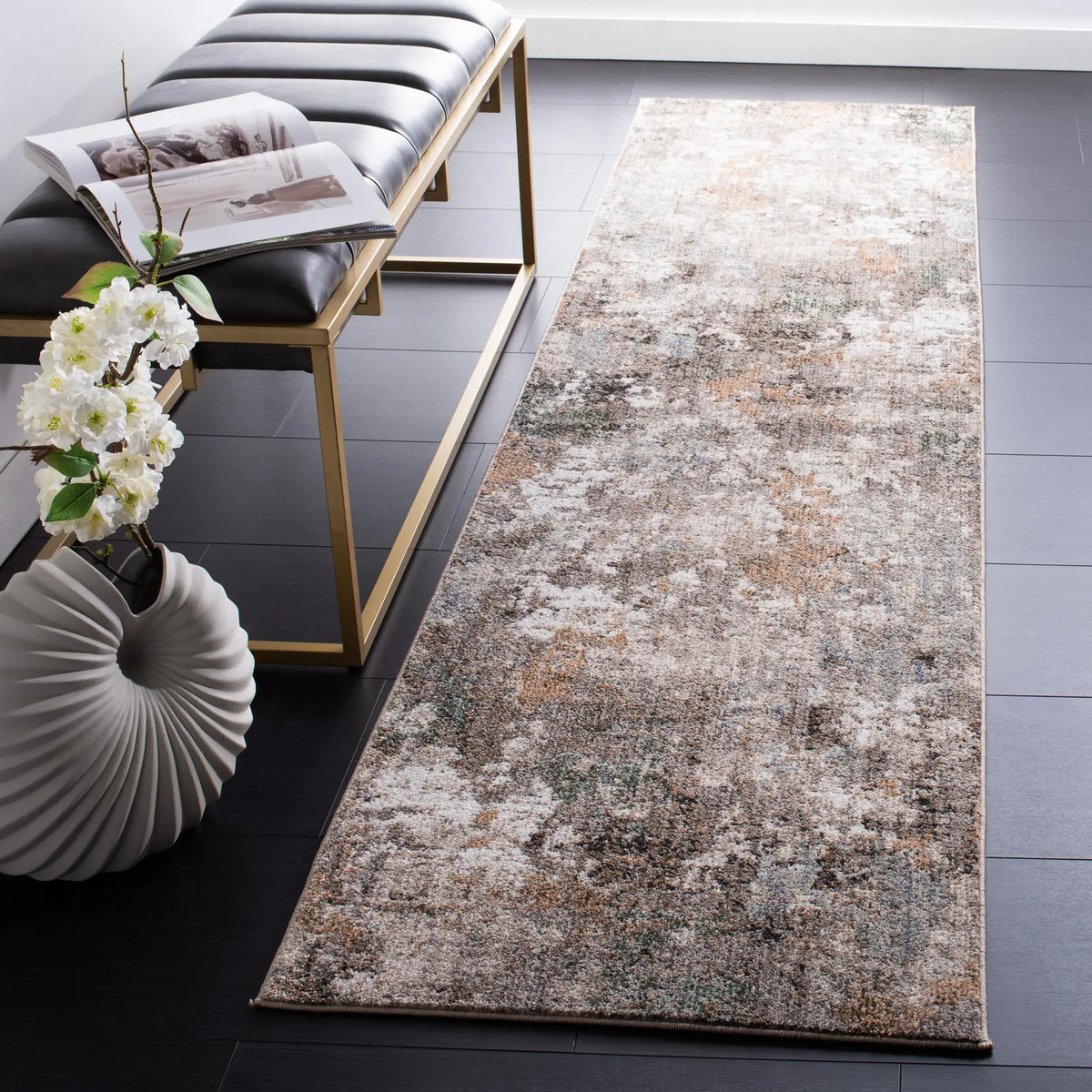 Safavieh Jasmine 2'-2" x 9'-0" Rug in Grey / Gold