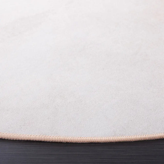 Safavieh Tacoma 6'-0" x 6'-0" Rug in Beige / Gold