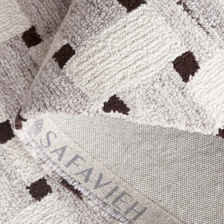 Safavieh Genre 4'-0" x 6'-0" Rug in Ivory / Brown